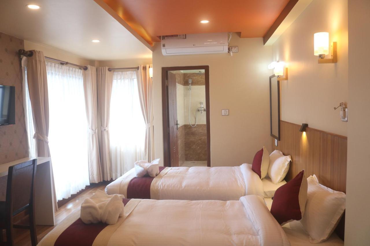 Hotel Family Ties Pvt. Ltd. Catmandu Exterior foto