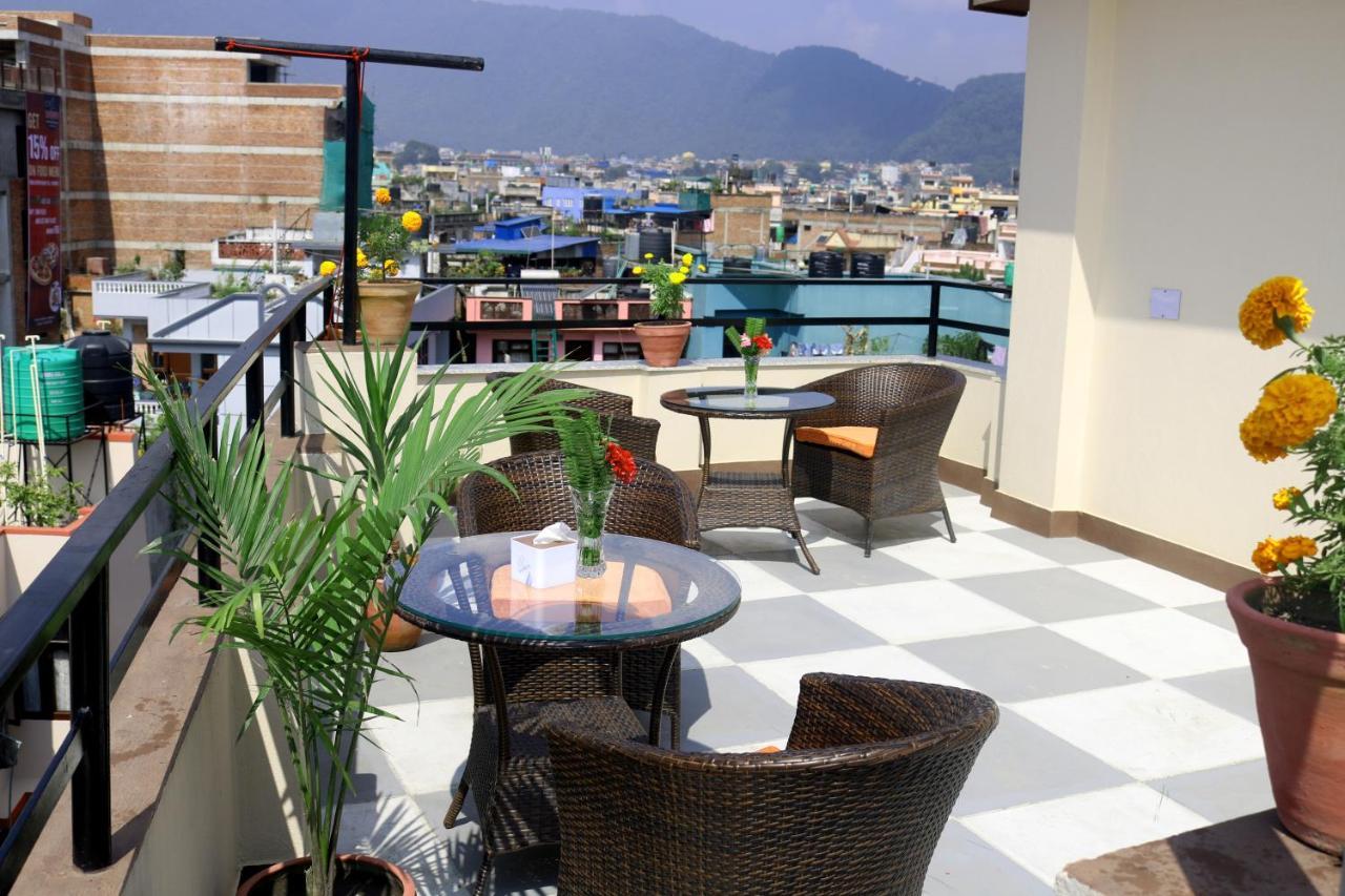 Hotel Family Ties Pvt. Ltd. Catmandu Exterior foto