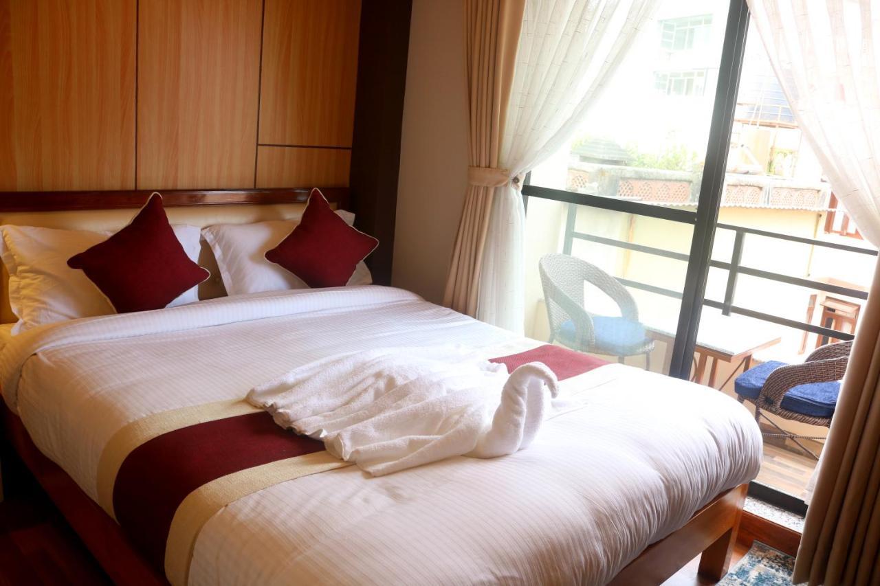Hotel Family Ties Pvt. Ltd. Catmandu Exterior foto