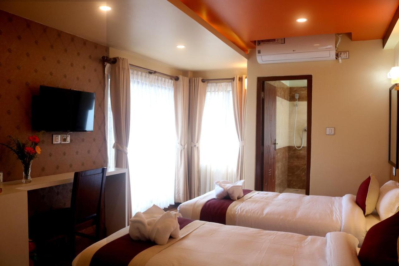 Hotel Family Ties Pvt. Ltd. Catmandu Exterior foto