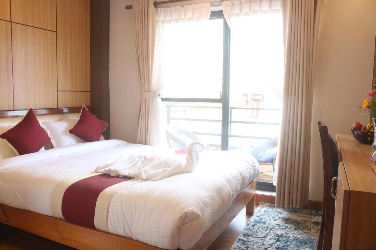 Hotel Family Ties Pvt. Ltd. Catmandu Exterior foto