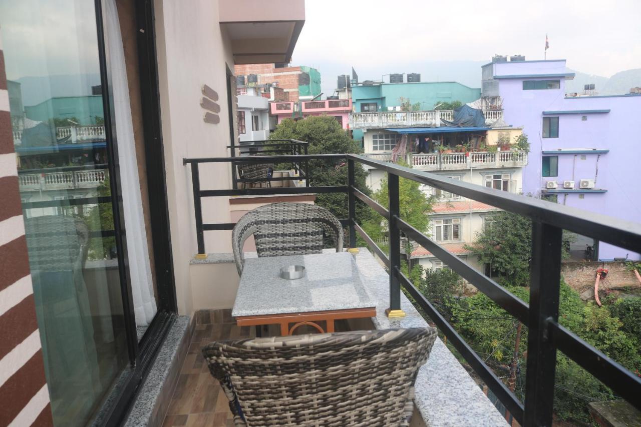 Hotel Family Ties Pvt. Ltd. Catmandu Exterior foto