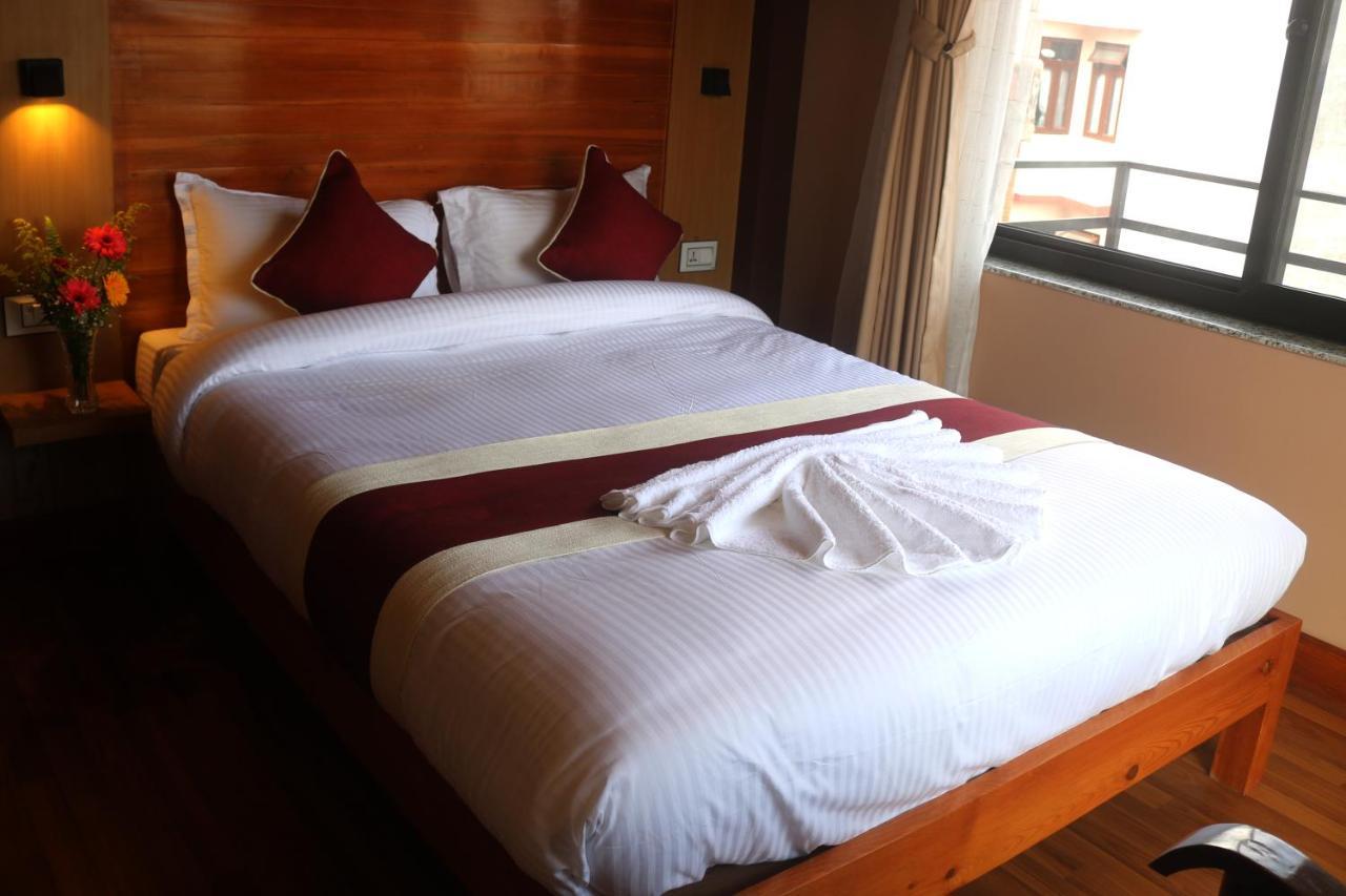 Hotel Family Ties Pvt. Ltd. Catmandu Exterior foto